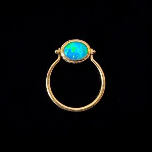 18K Gold Oval Shape 0.60ct Natural Opal & Black Agate Flip Ring