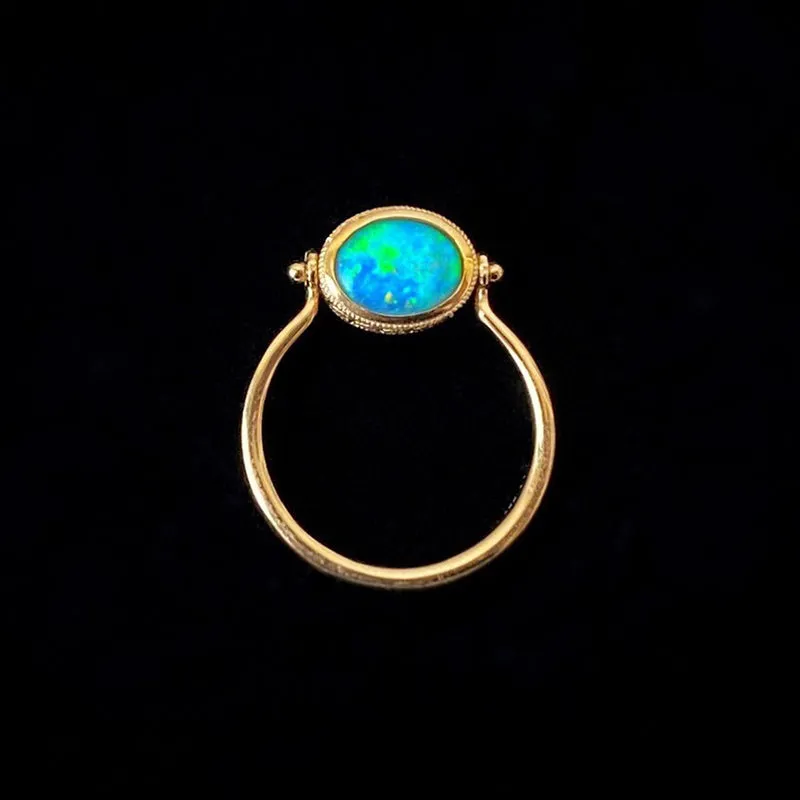 18K Gold Oval Shape 0.60ct Natural Opal & Black Agate Flip Ring