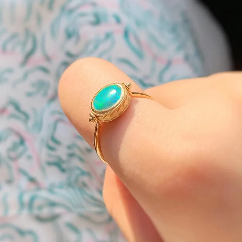 18K Gold Oval Shape 0.60ct Natural Opal & Black Agate Flip Ring