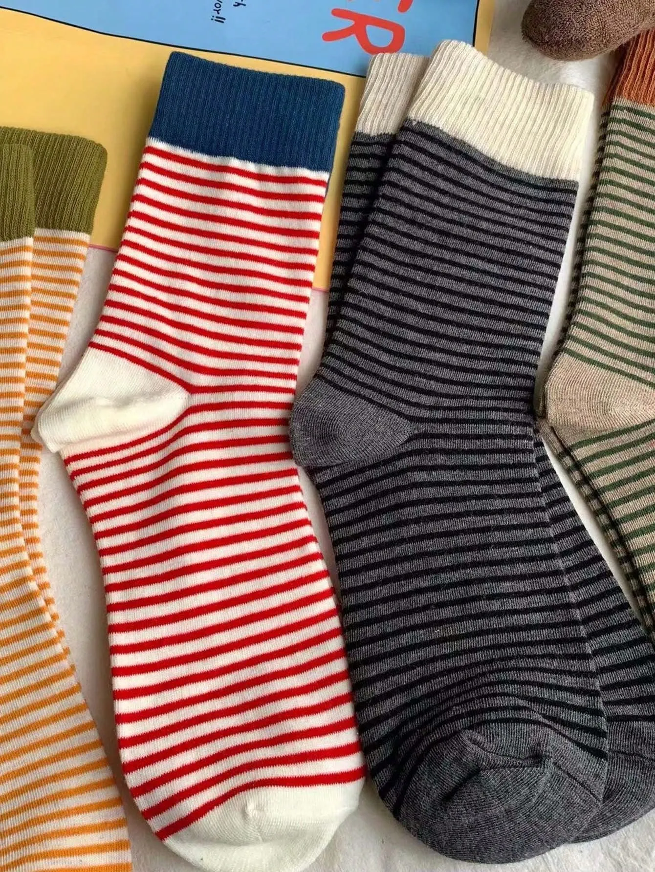 Autumn 4-Pair Socks Set – Cozy Comfort for Fall Days