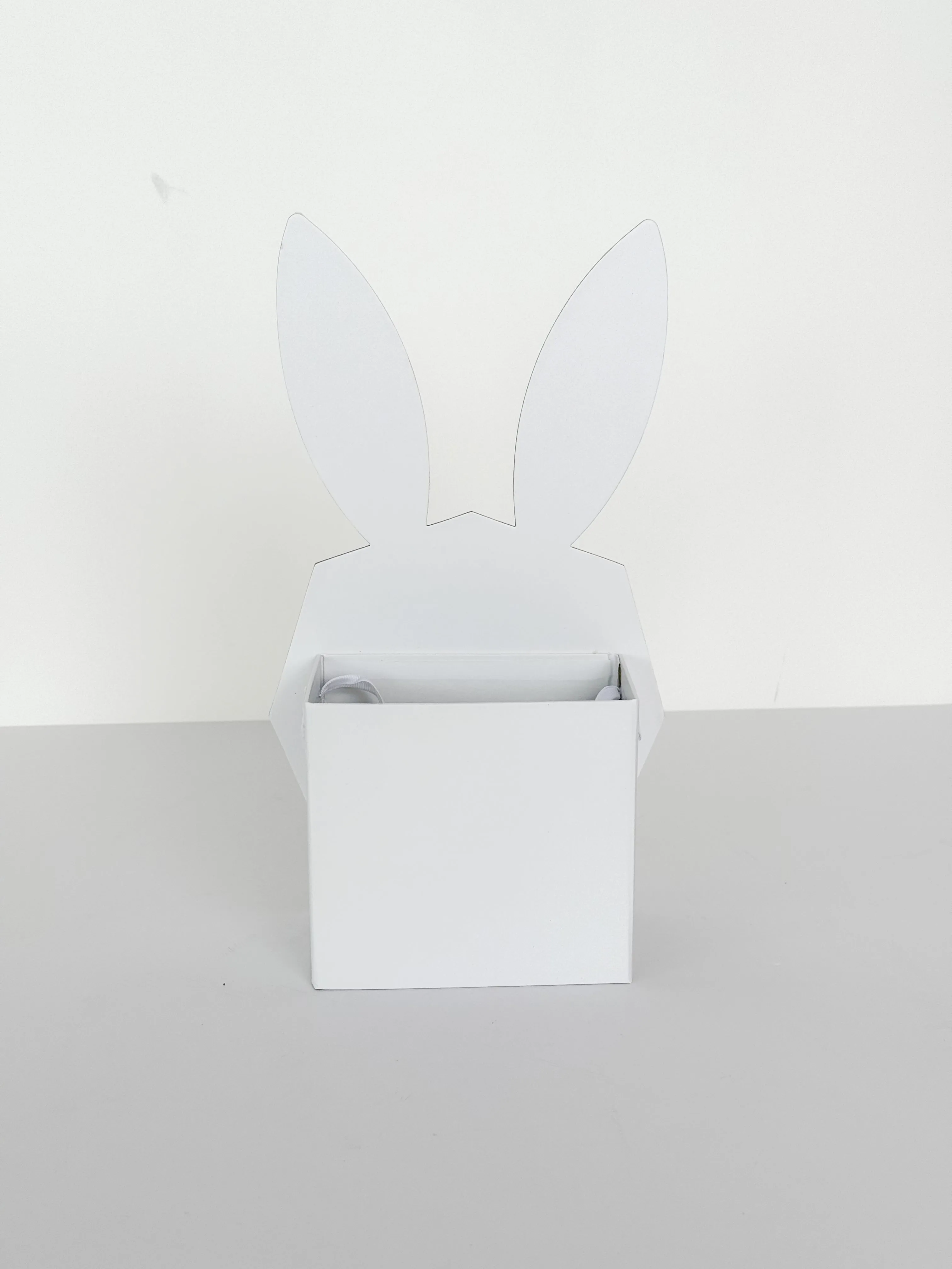 Bunny-Shaped Flower Basket – Perfect for Easter and Spring Decorations