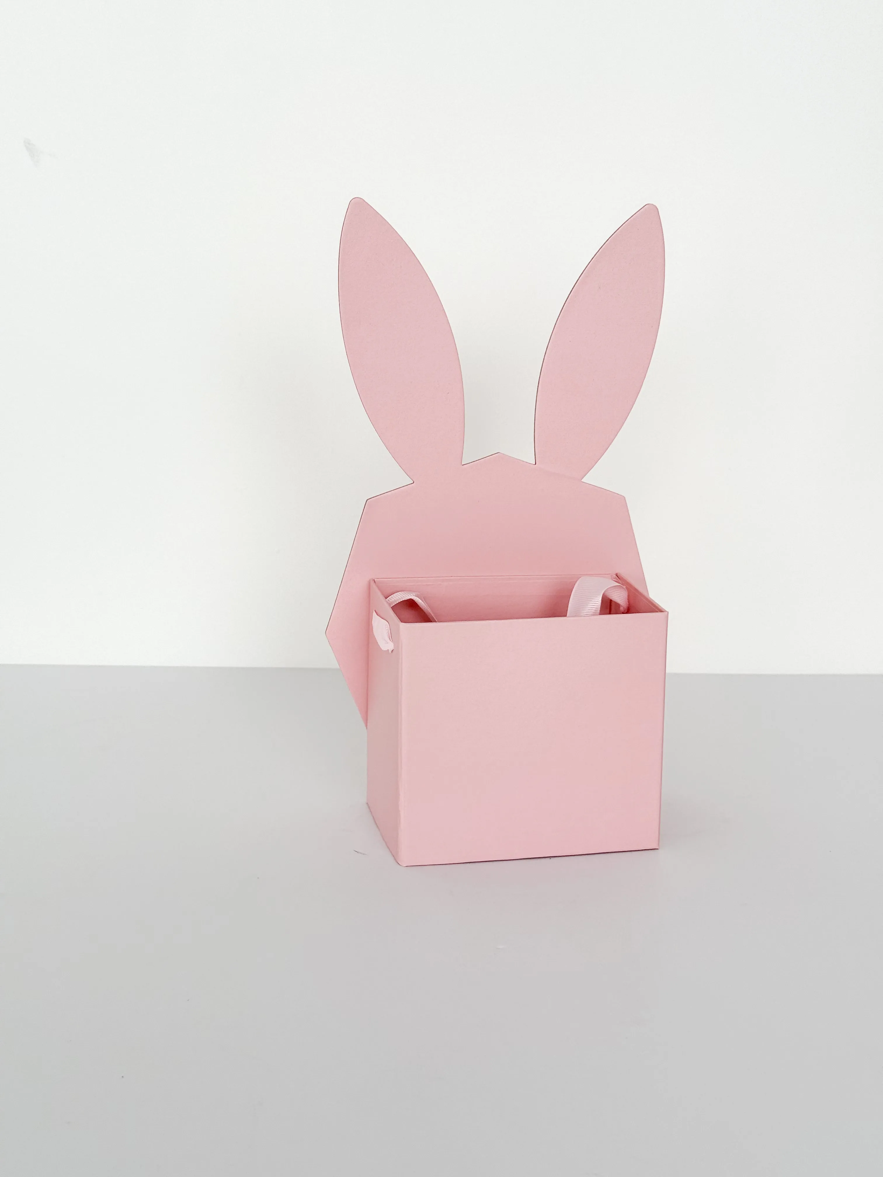 Bunny-Shaped Flower Basket – Perfect for Easter and Spring Decorations