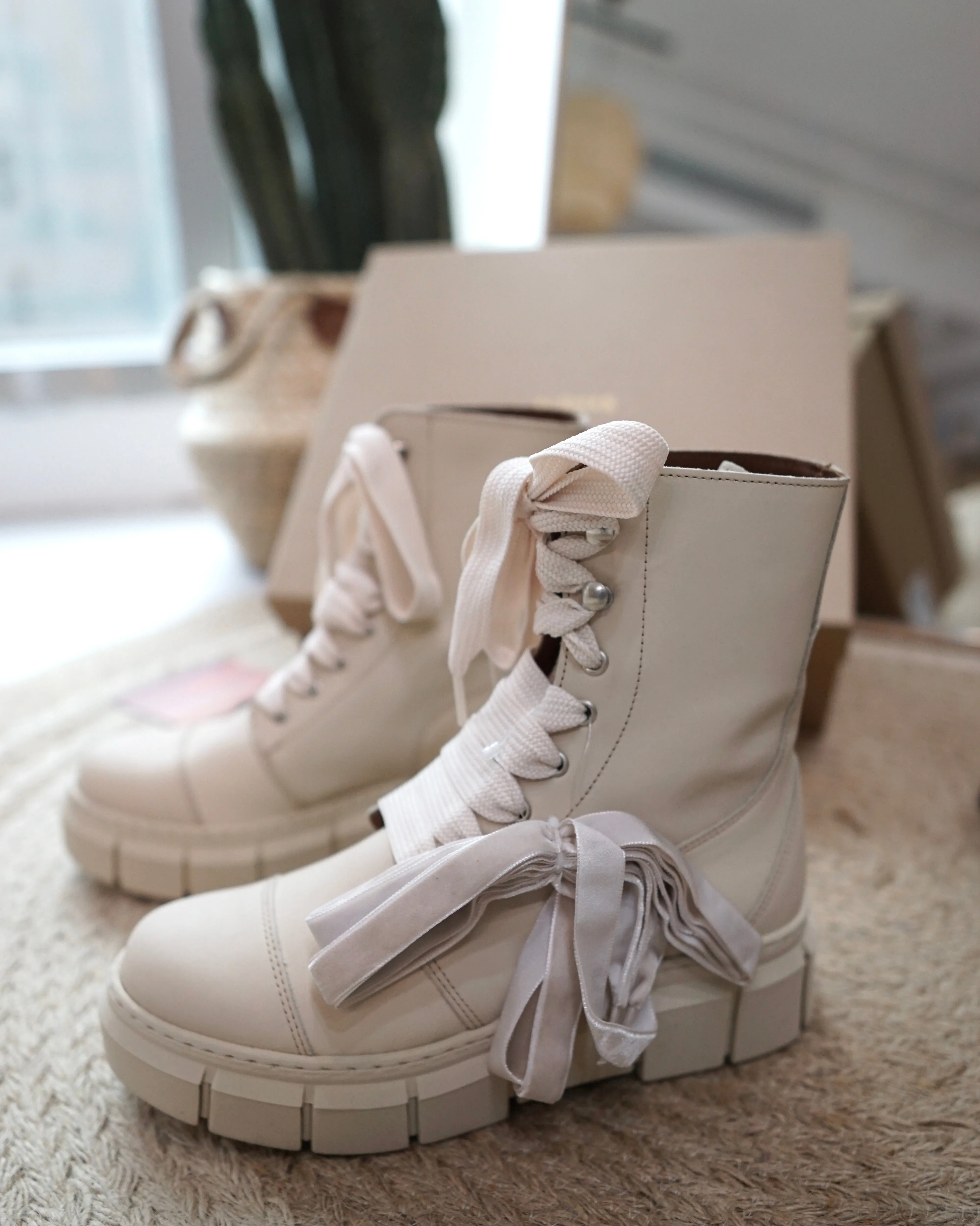 Can Can Beige