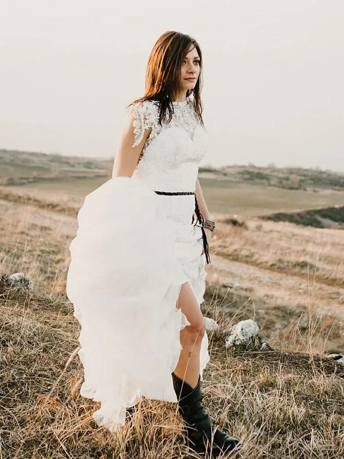 Cap Sleeve Lace Vintage Wedding Dress Backless A-Line Rustic Wedding Dress Bridal Gown CA067