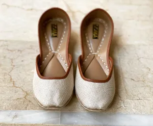 Capa Jute with Tan Pipine
