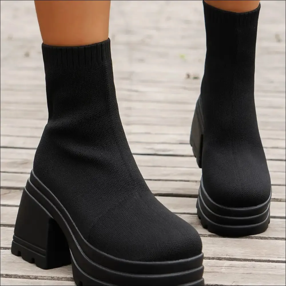 Chic Round Toe Block Heel Boots