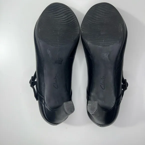 Clarks Collection Ambyr Mary Jane Shine Black Leather Platform Pumps Heels