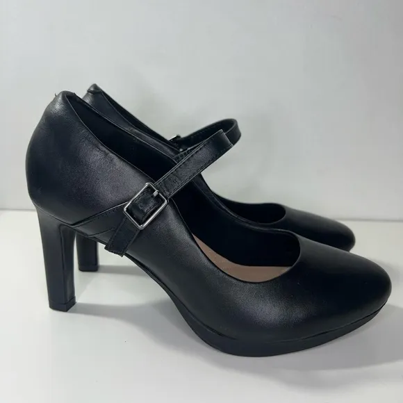 Clarks Collection Ambyr Mary Jane Shine Black Leather Platform Pumps Heels