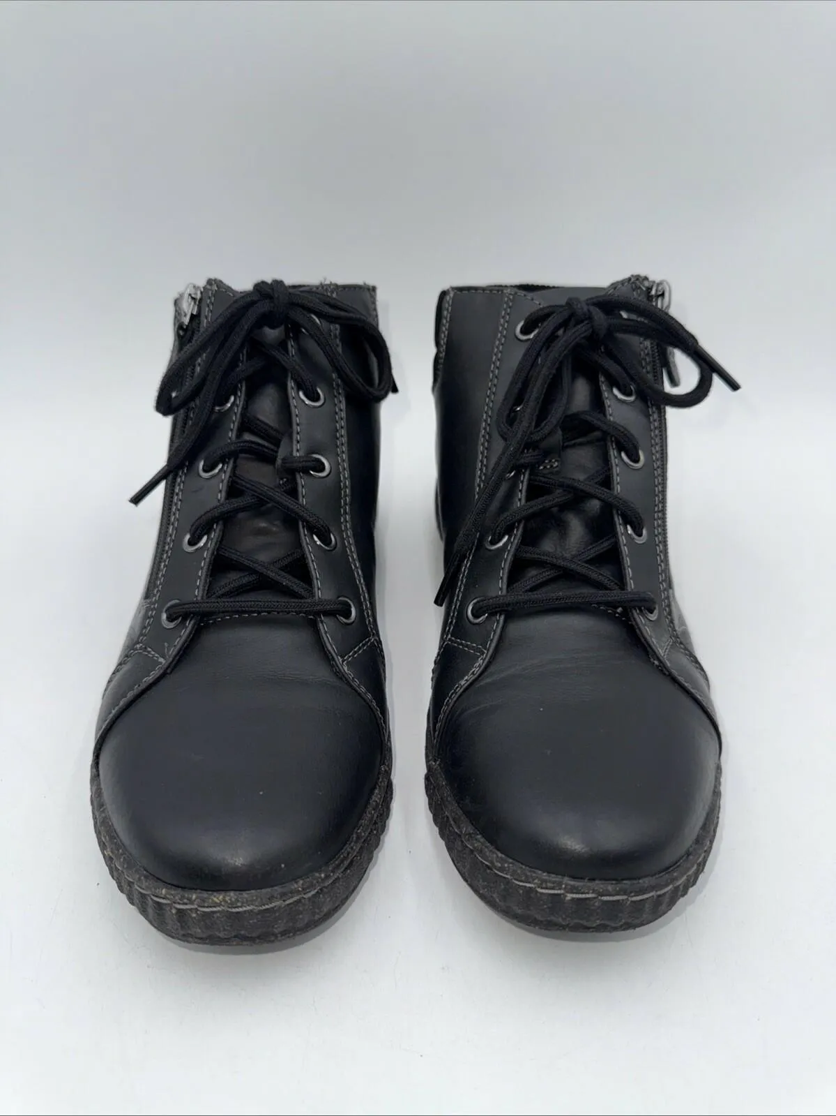 Clarks Women’s Caroline Park Boot Black Leather Size 10 M - Very Good