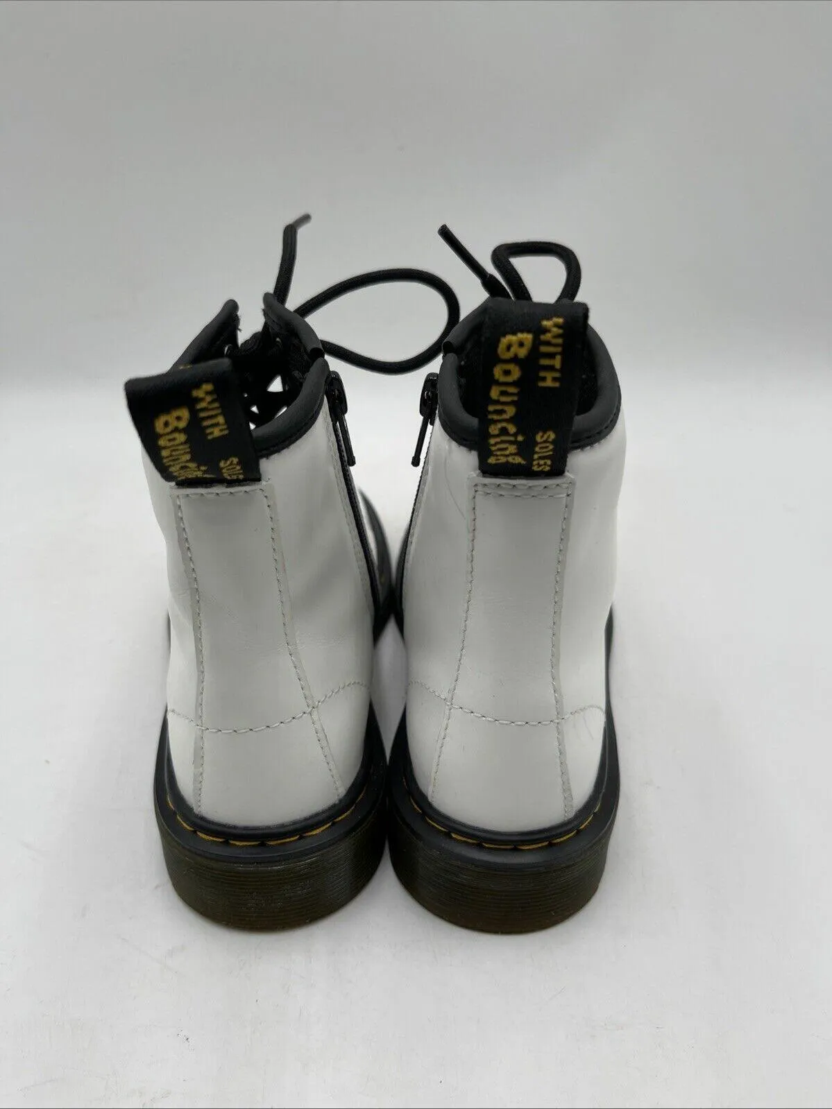 Dr. Martens 1460 J White Leather Round Toe Lace Up/Zip Ankle Boots Kid’s Size 2 - Very Good