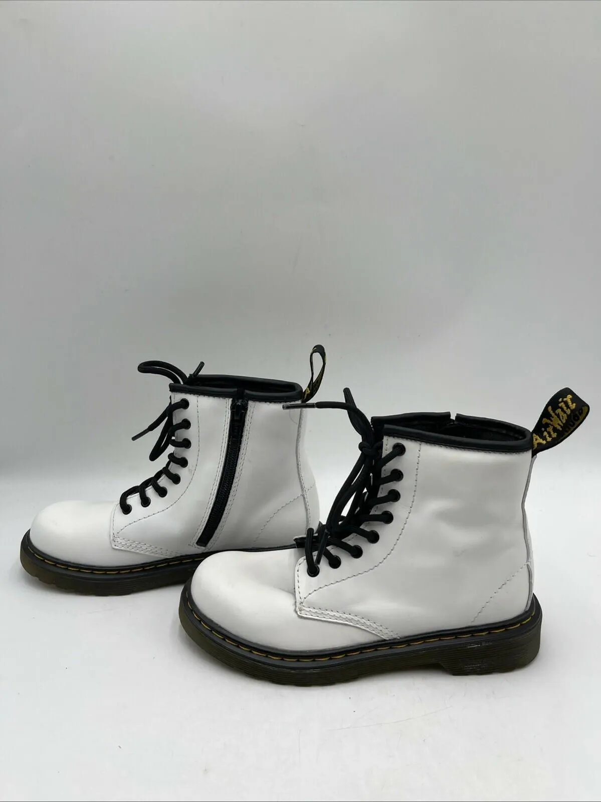Dr. Martens 1460 J White Leather Round Toe Lace Up/Zip Ankle Boots Kid’s Size 2 - Very Good