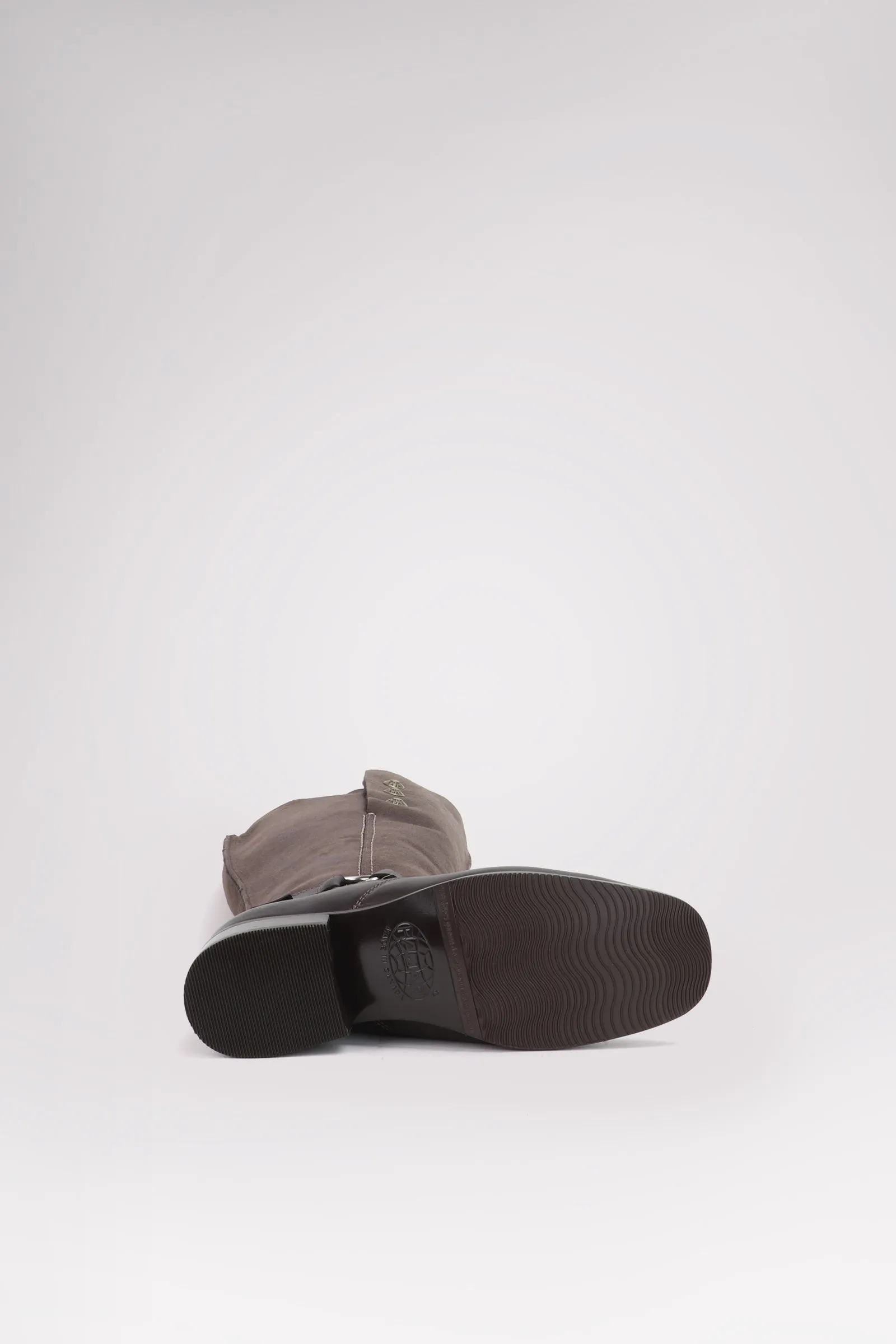 Elegant Women's Heritage Boot