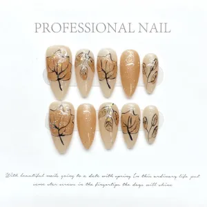 Golden Embrace – Rich Autumn Leaves with Timeless Appeal