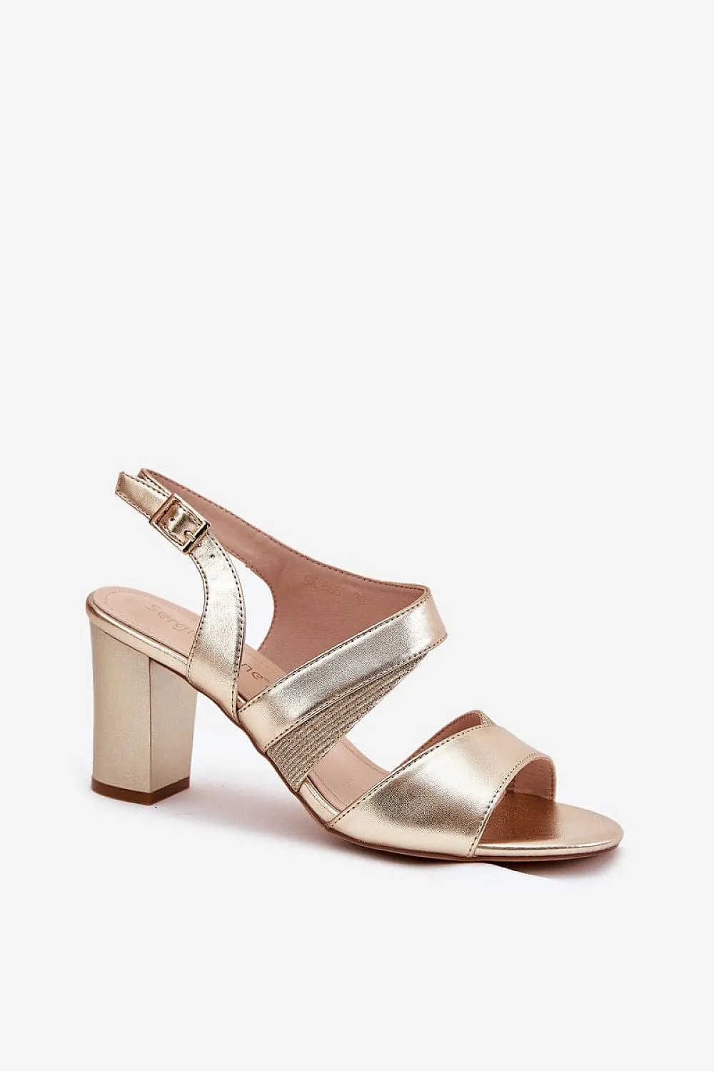 Heel sandals Step in style