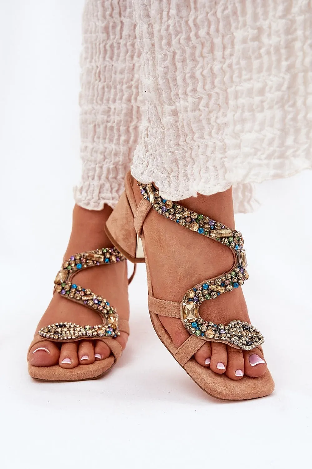 Heel sandals Step in style