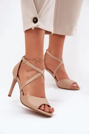 Heel sandals Step in style