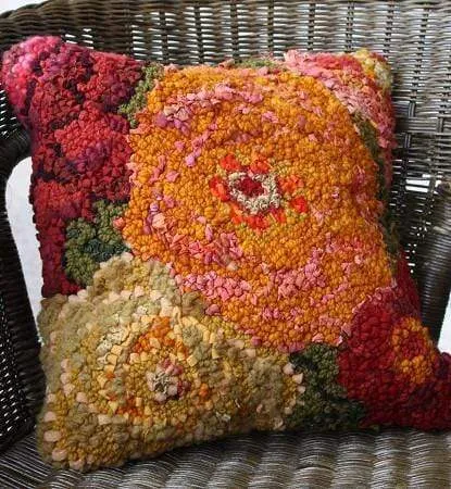 Hooking big flowers