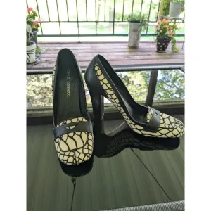 Jessica Bennett Heels Women's sz 6M Calf Hair Leather Zebra Print Black Cream