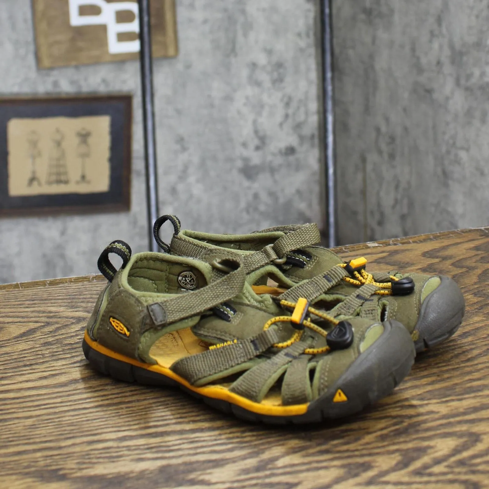 Keen Boys Closed Toe Sporty Sandals 1678ac0149e7c1 Green 13