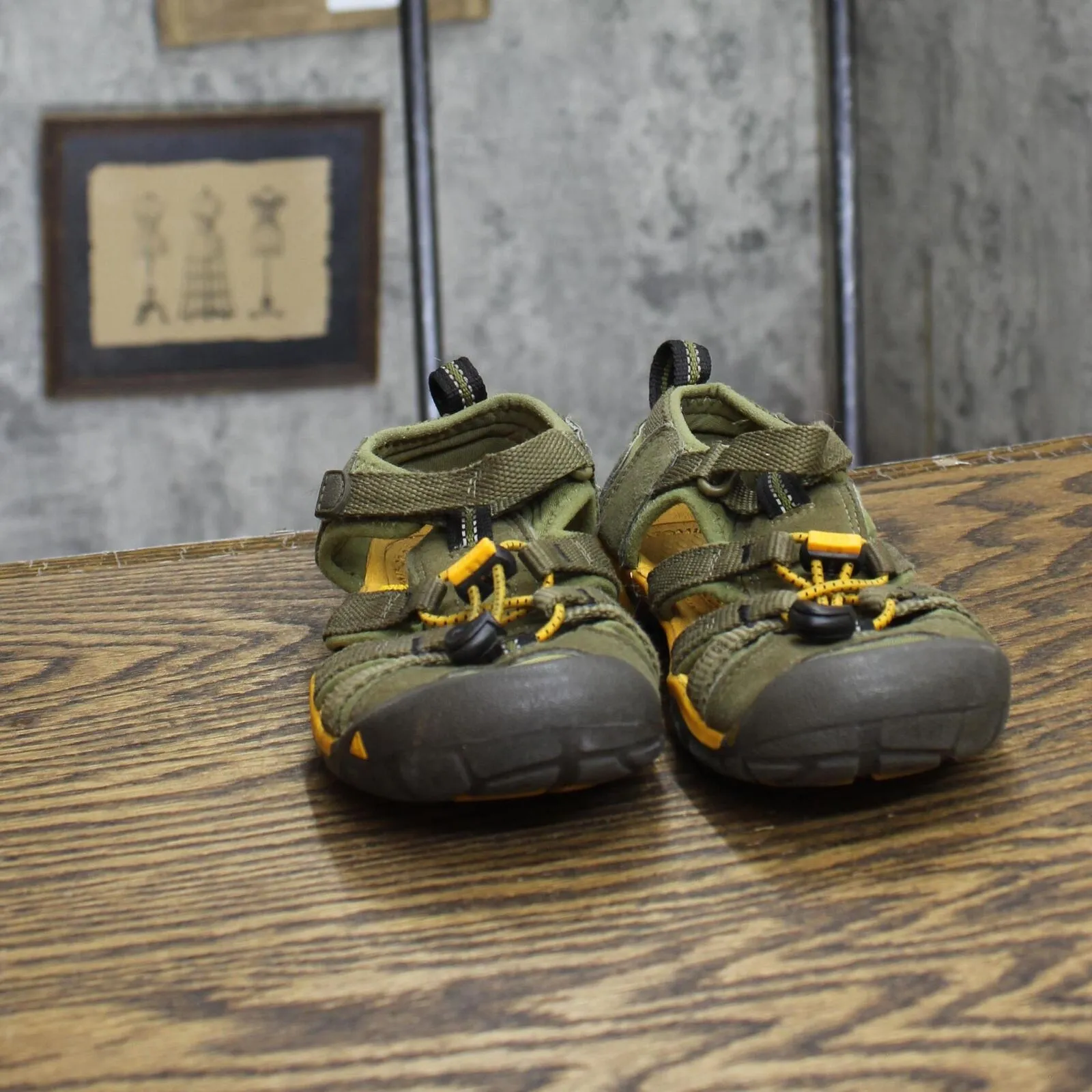 Keen Boys Closed Toe Sporty Sandals 1678ac0149e7c1 Green 13