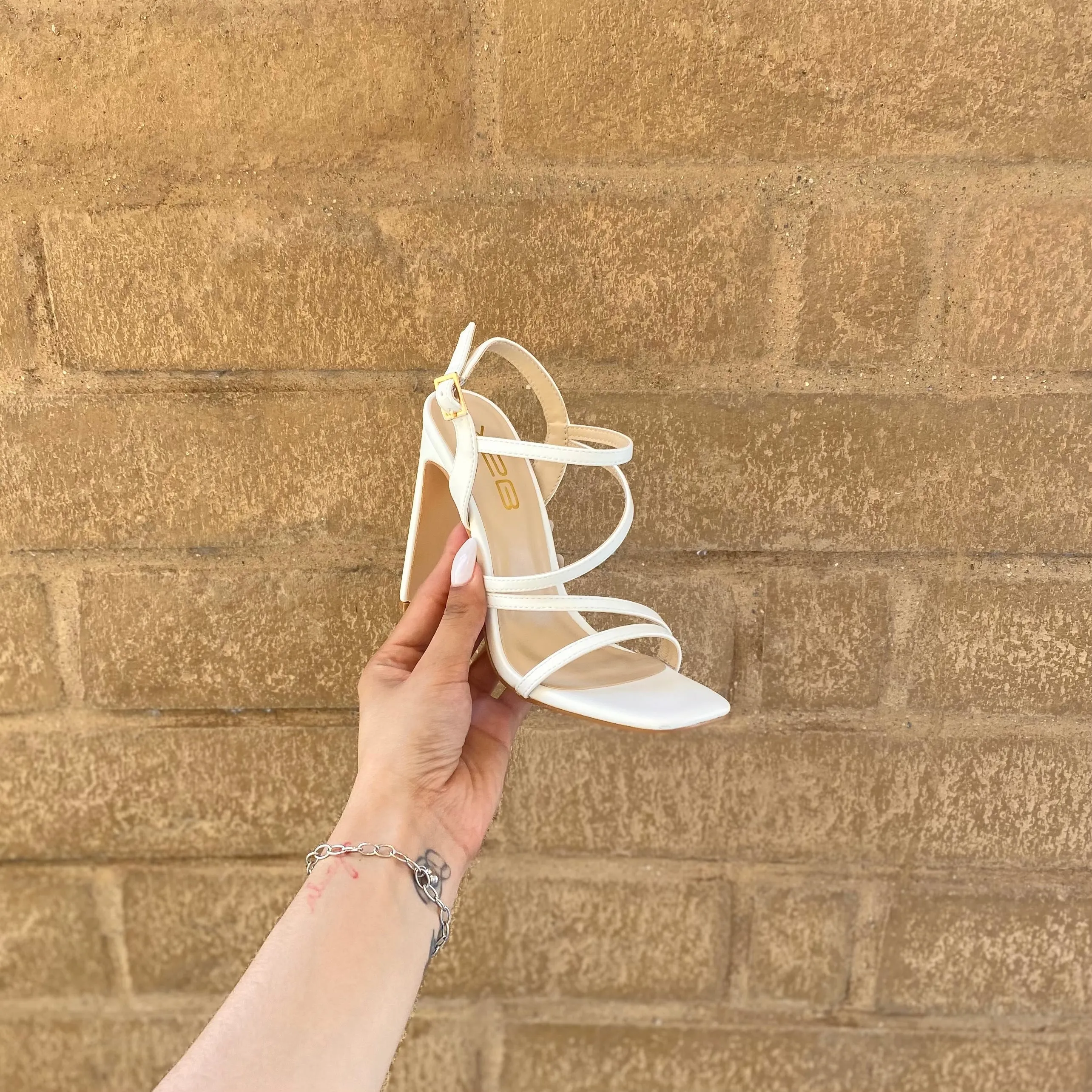 Laura Heels (White)