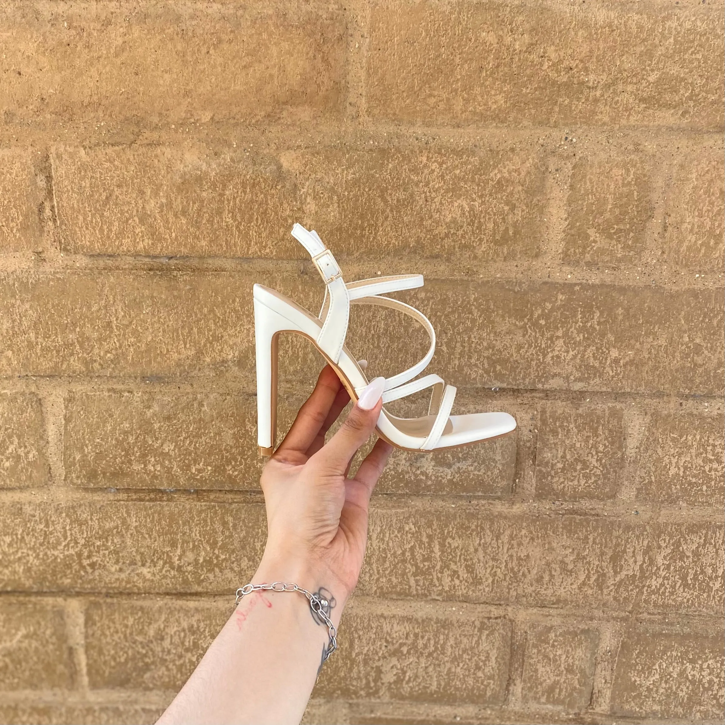 Laura Heels (White)