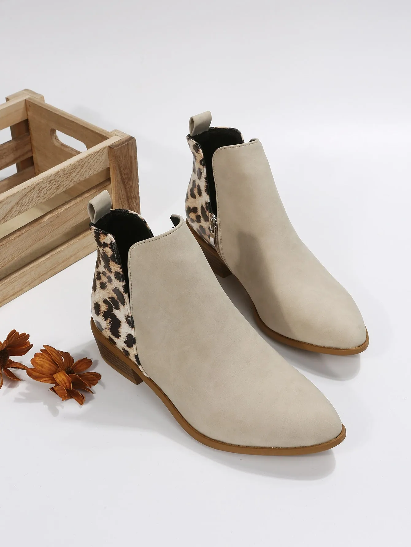 Leopard Pattern Chunky Heeled Boots - Beige