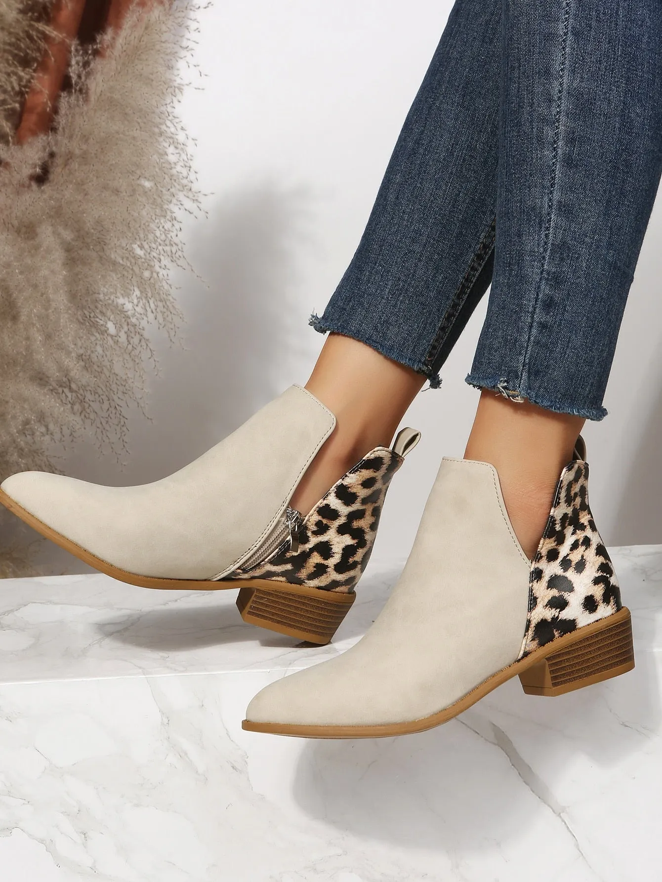 Leopard Pattern Chunky Heeled Boots - Beige