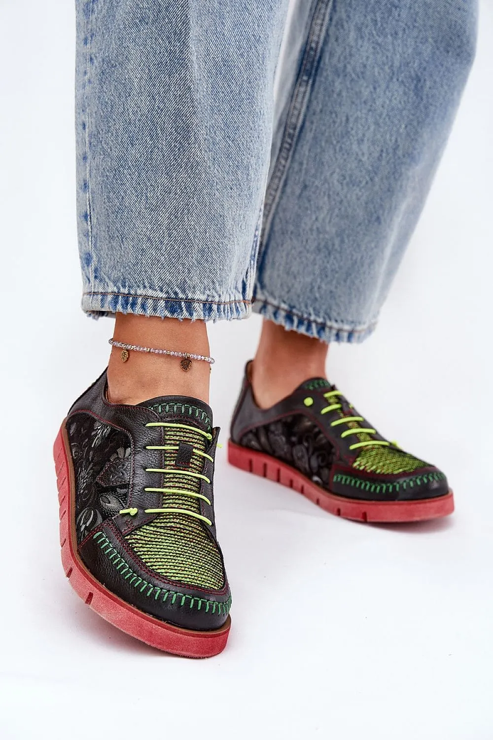 Low Shoes Step in style