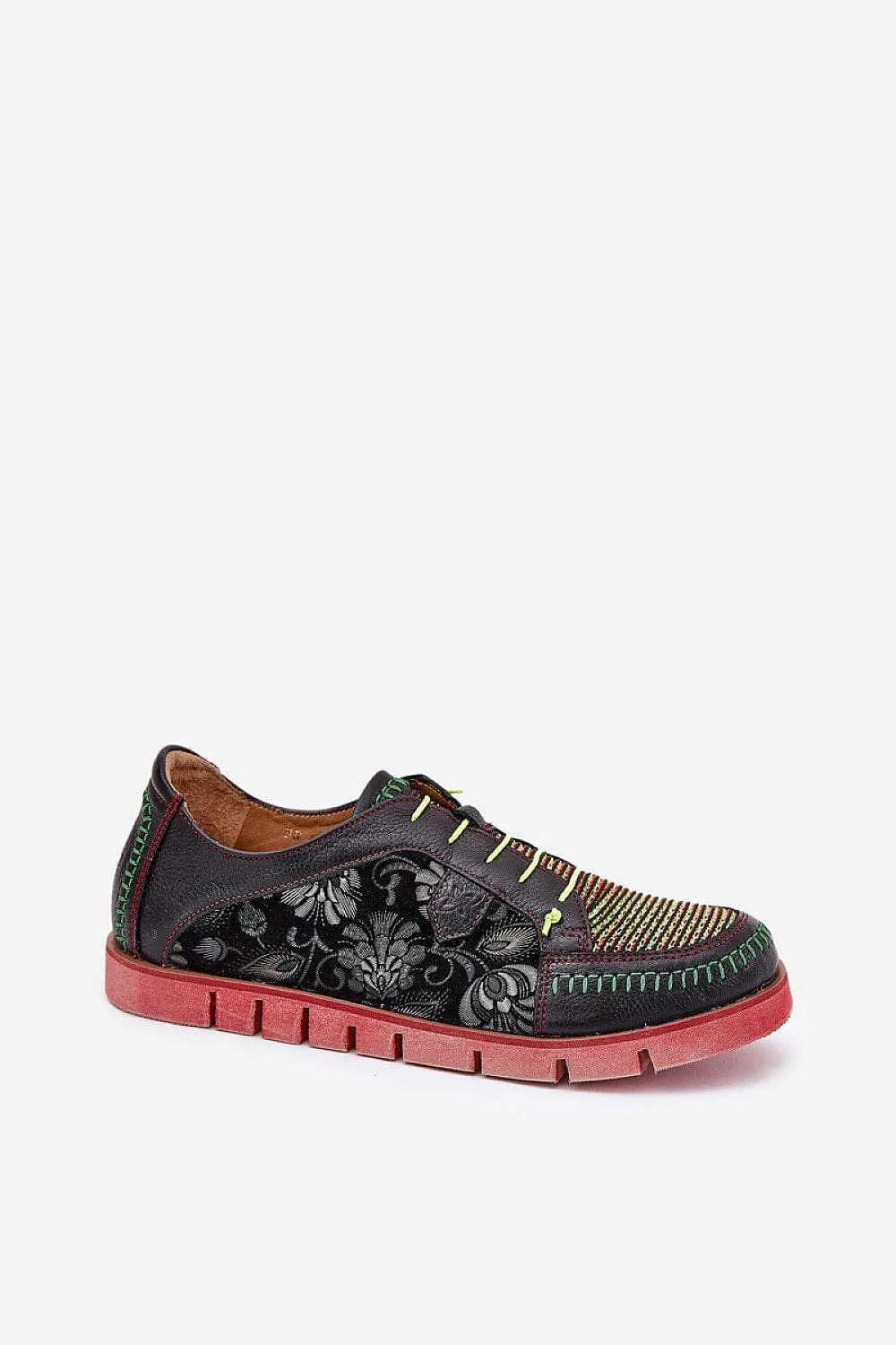Low Shoes Step in style