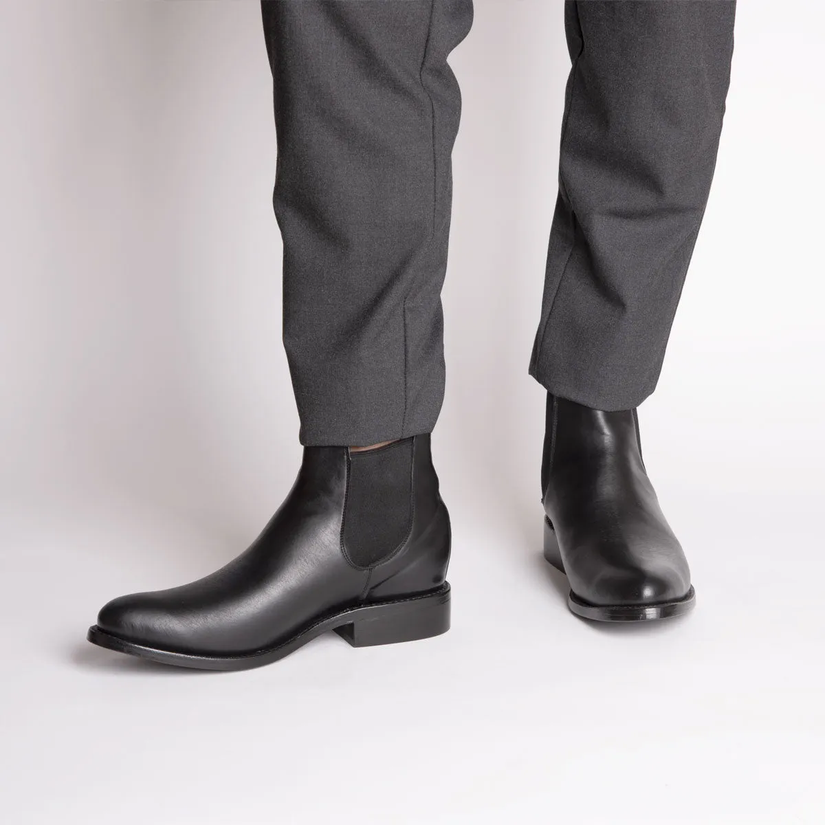 MANUEL Chelsea Boot Black (Last sizes)