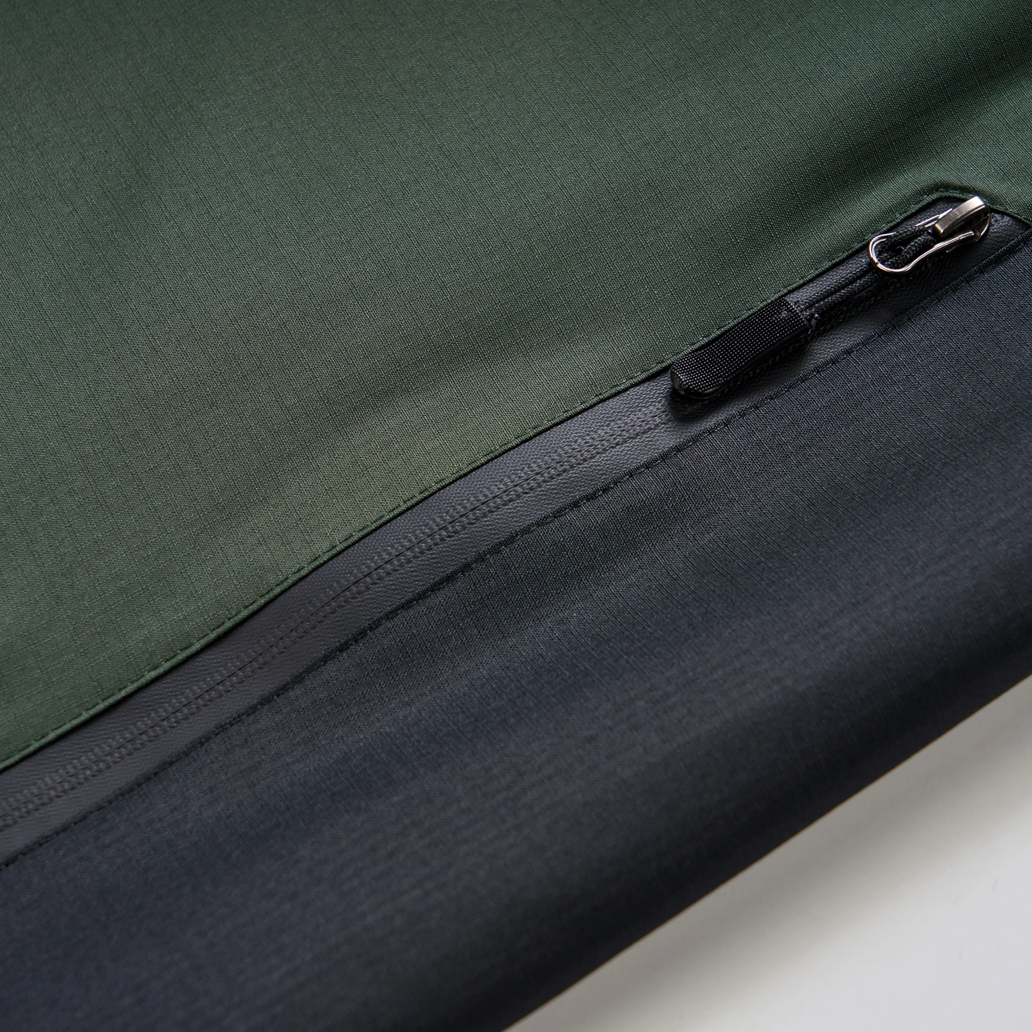 Men's Outdoor Rain Jacket - Green / Black