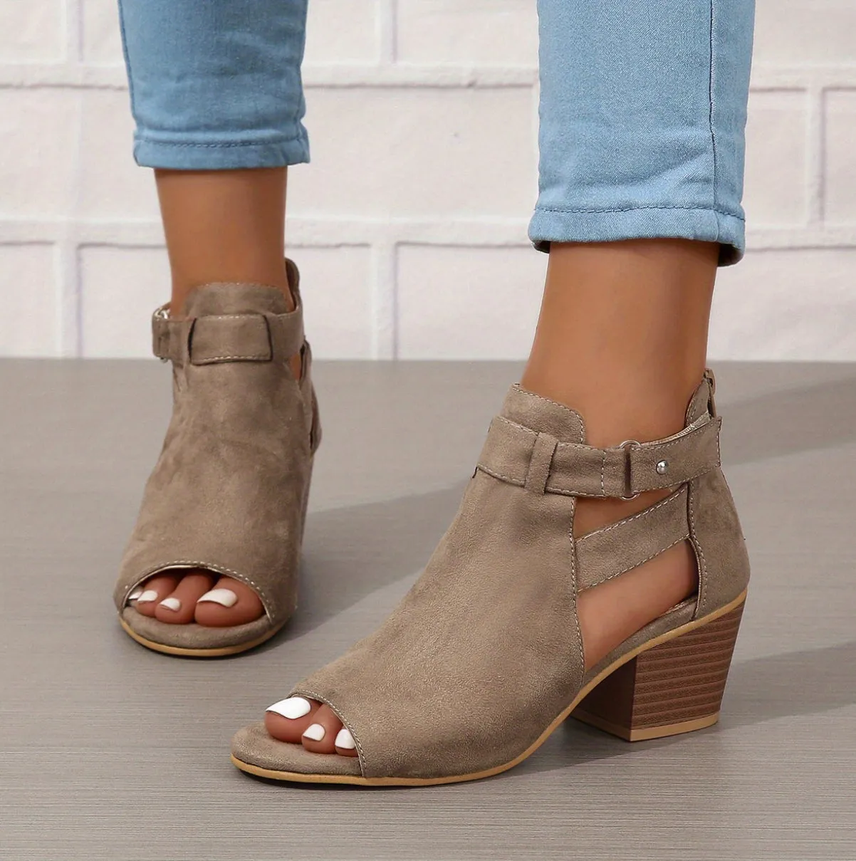 QUIRINA™ Stacked Heel Orthopedic Sandals