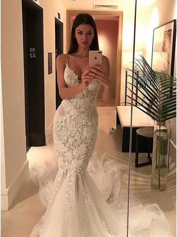 Sexy V-neck Trumpet Mermaid Wedding Dress Open Back Lace Wedding Dress Bridal Gown CA065