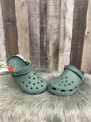Shoes Flats By Crocs  Size: 8.5