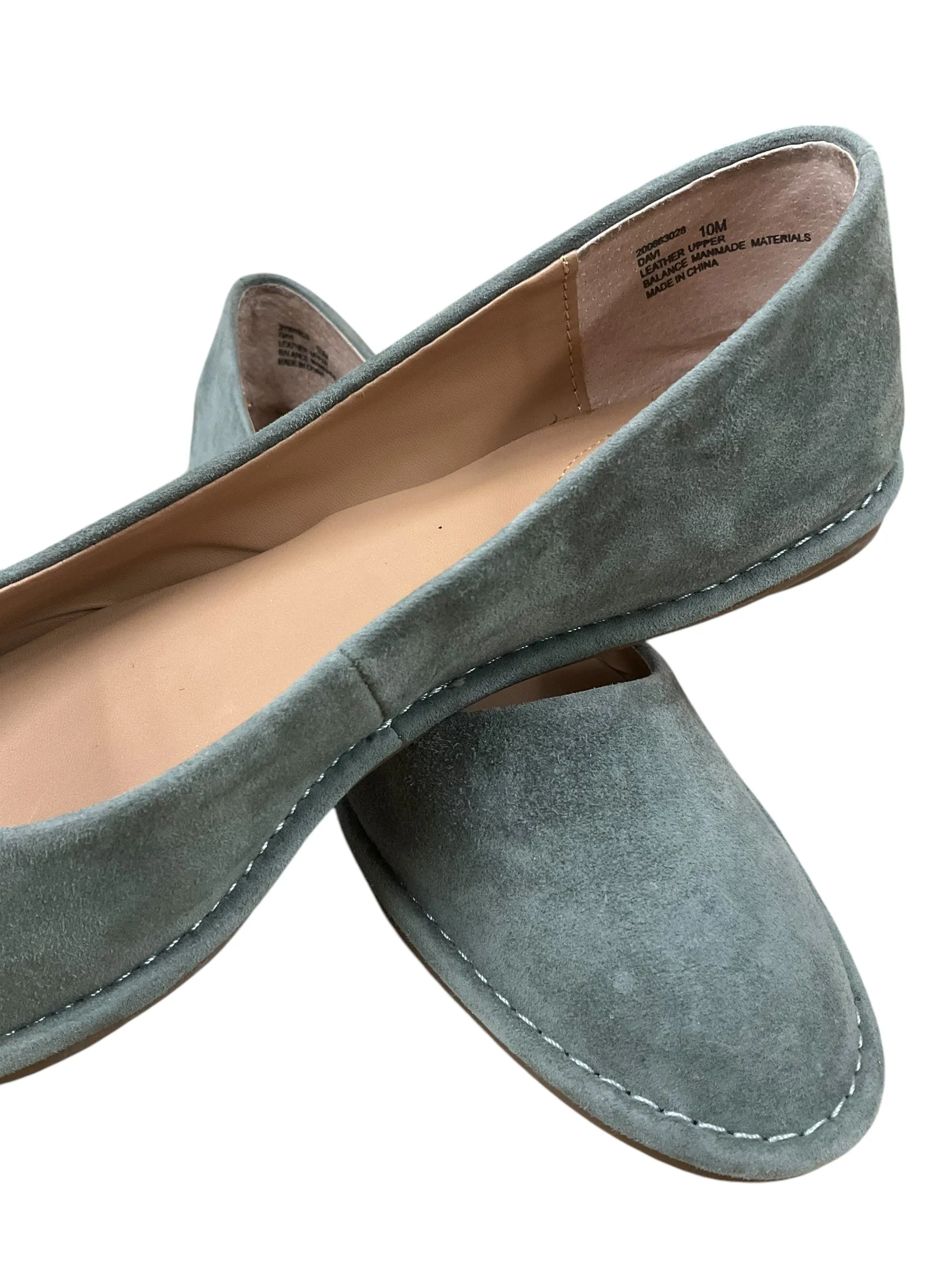 Shoes Flats By Crown Vintage In Green, Size: 10