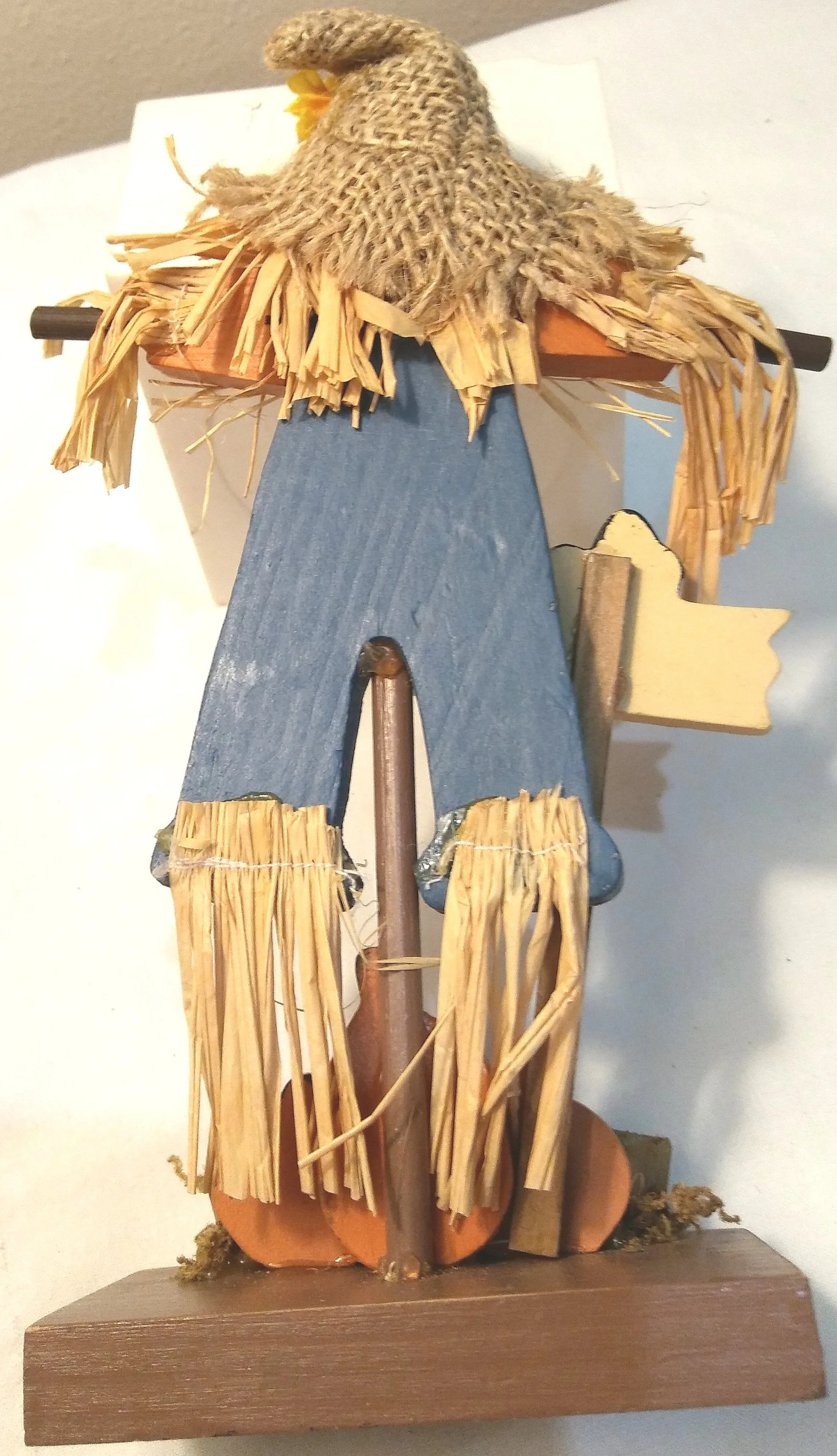 SMALL WOODEN SCARECROW FIGURINE