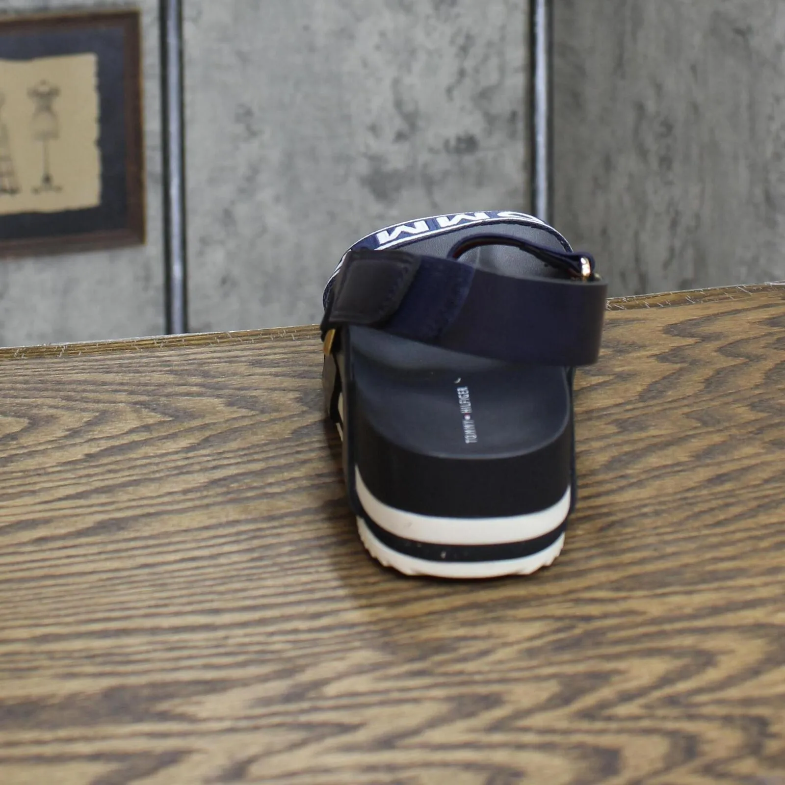 Tommy Hilfiger Beliz Sandal Amputee Replacement Left Shoe Only Dark Blue 7.5M