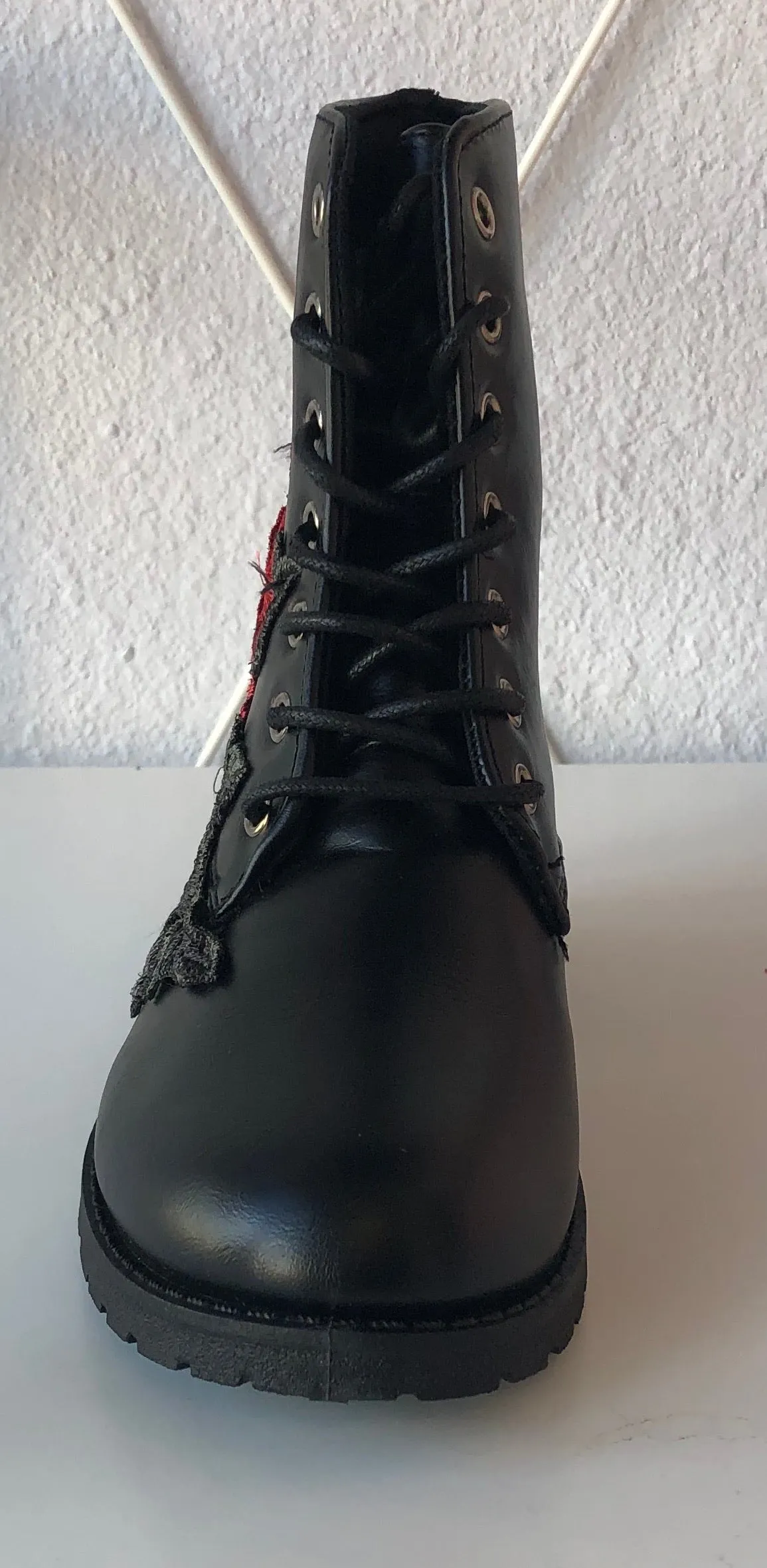 TOPIC BOOTS