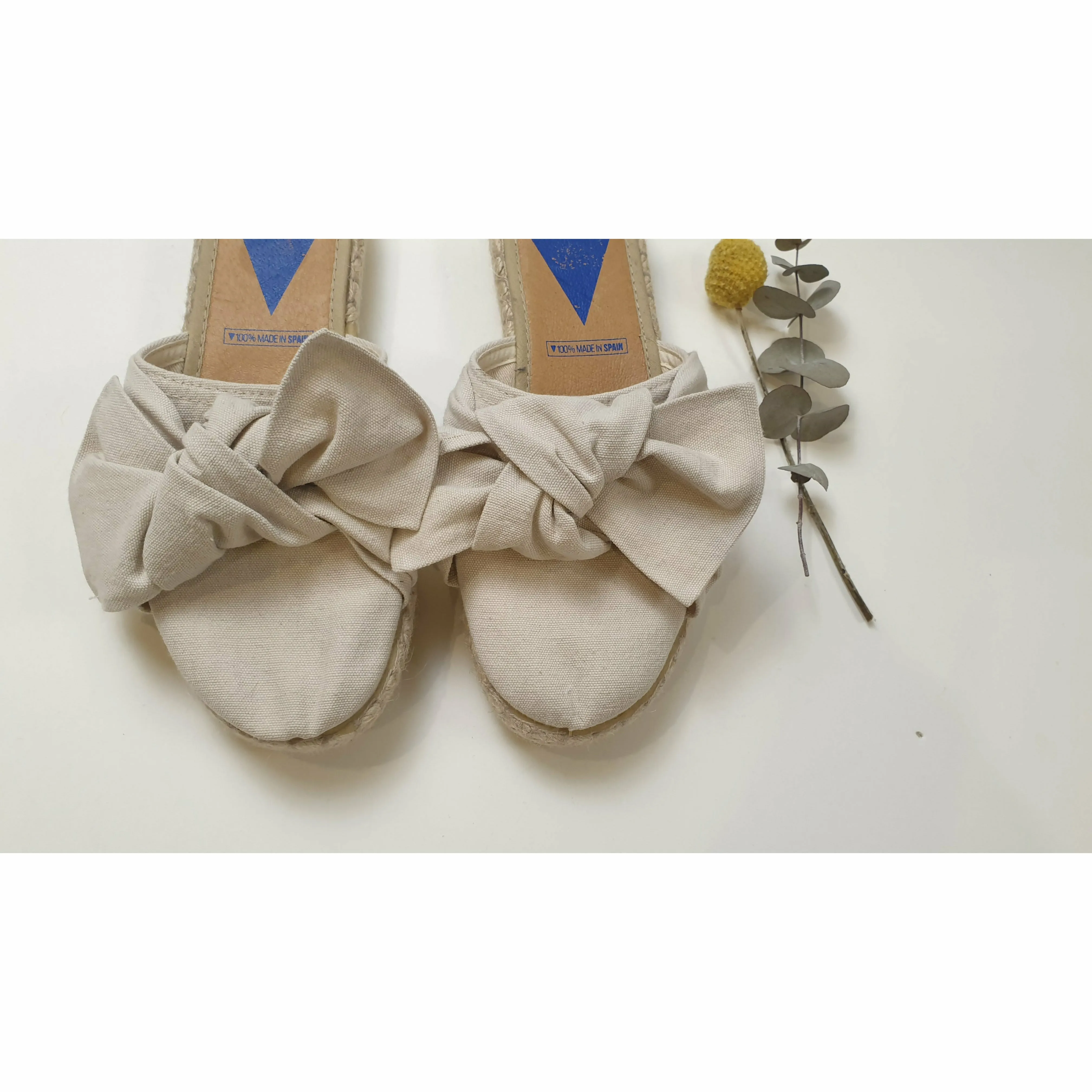 Verbenas natural fabric half shoe slides with bow size 35 (NB large fit, could fit 36-36.5)