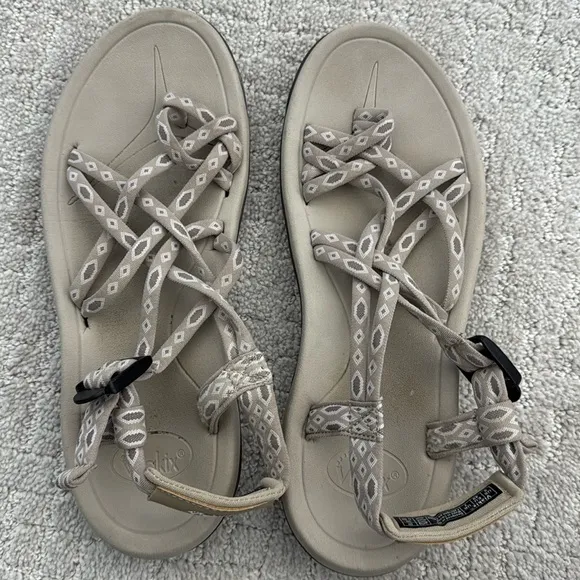 Viakix “Siena” tan Slingback adjustable sandal outdoor hiking toe strap cross