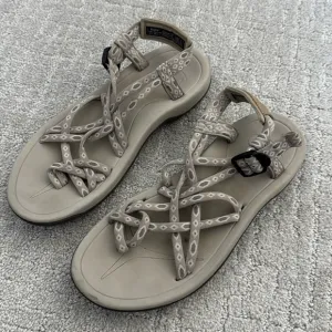 Viakix “Siena” tan Slingback adjustable sandal outdoor hiking toe strap cross