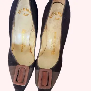VINTAGE LOVERS!  1950s Chocolate Brown Velvet Heels Handmade in Italy for Saks