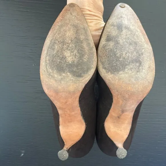 VINTAGE LOVERS!  1950s Chocolate Brown Velvet Heels Handmade in Italy for Saks