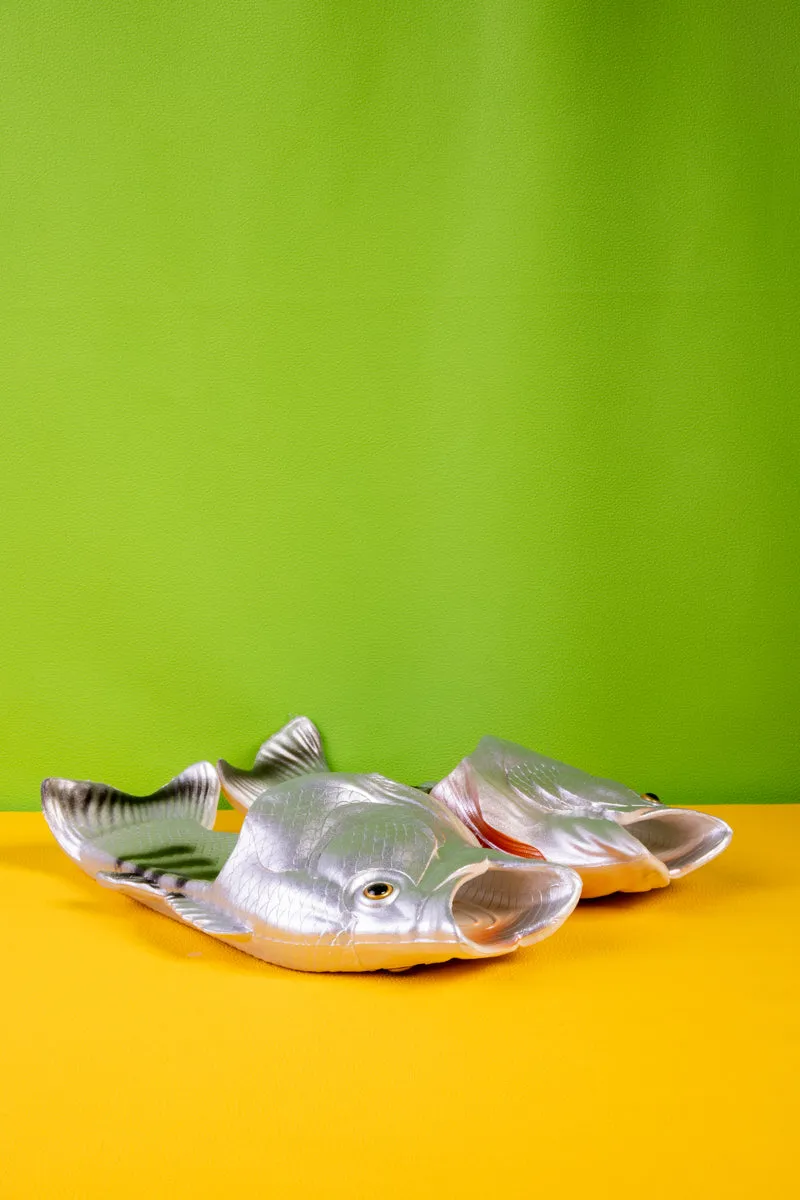 Walk Like Swimming Fishes Sandal - Silver