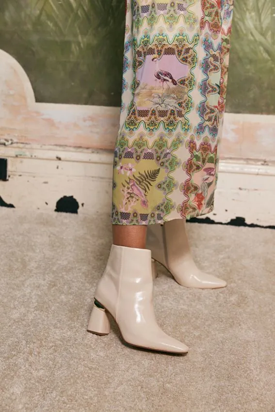 Walnut Melbourne - Samara Boot - Vanilla