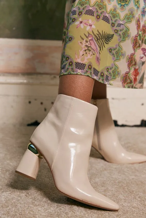 Walnut Melbourne - Samara Boot - Vanilla