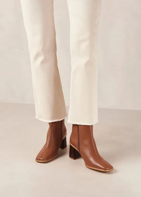 West Cape Vintage Tan Boot