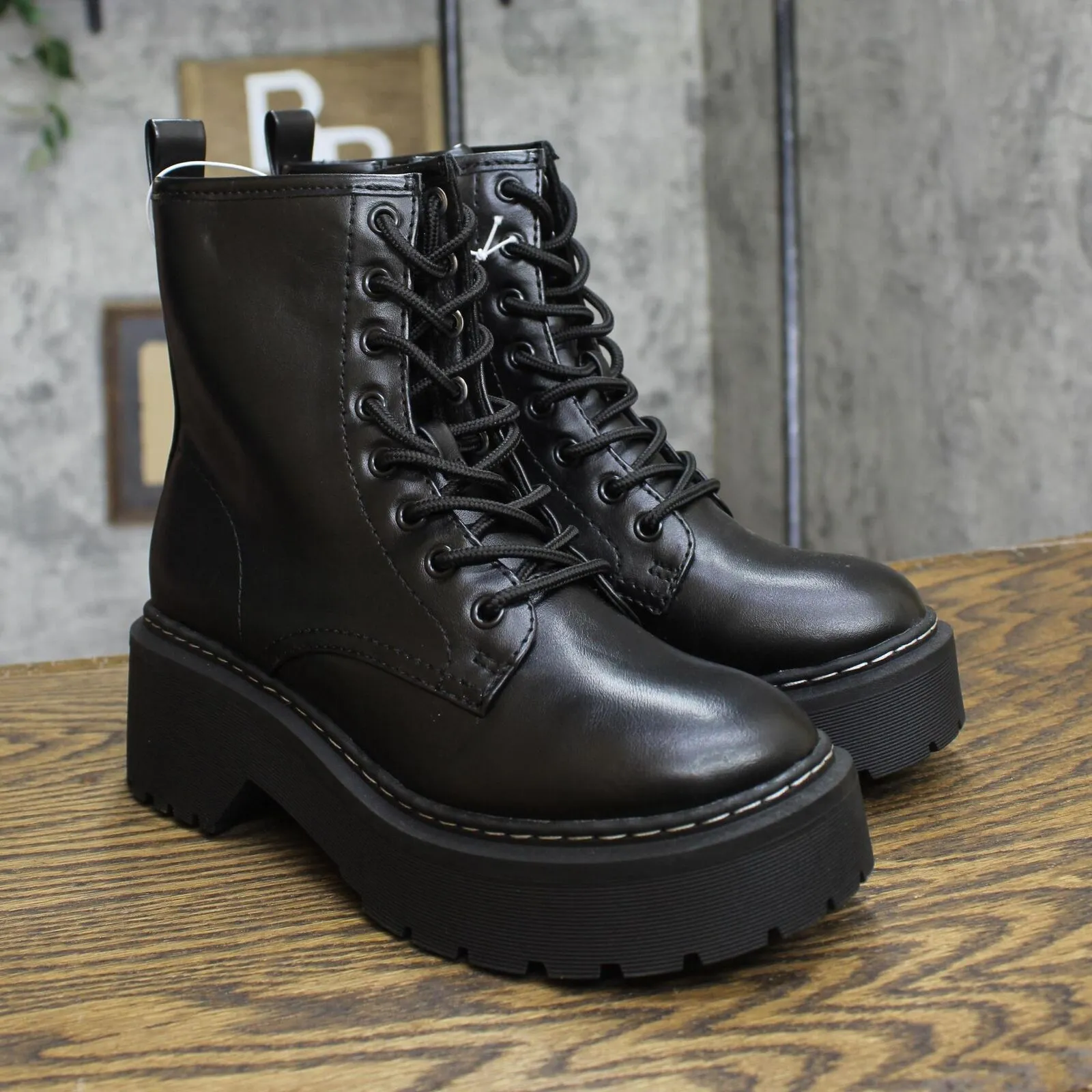 Wild Fable Womens Zea Combat Boots 87930208 Black 6.5M