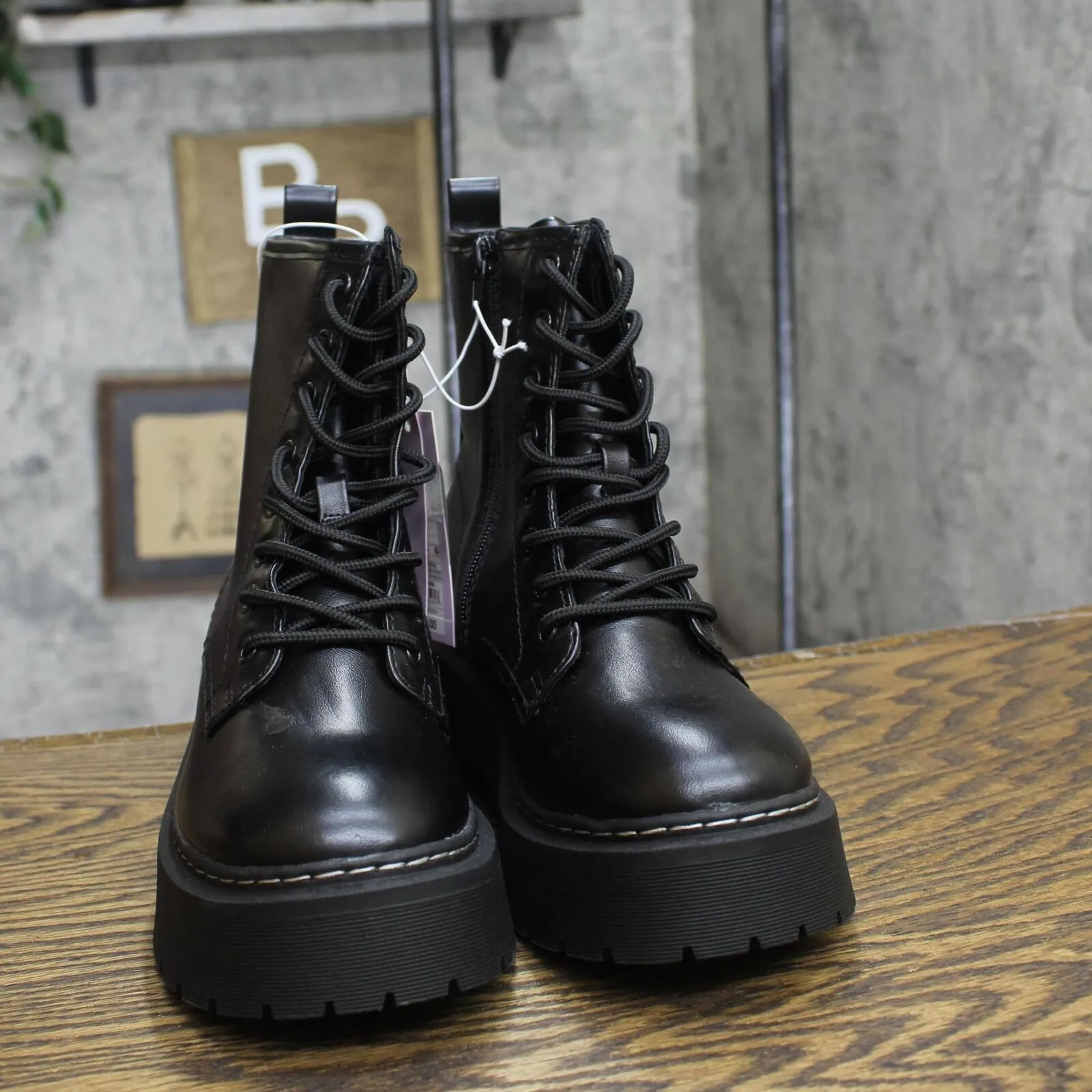 Wild Fable Womens Zea Combat Boots 87930208 Black 6.5M